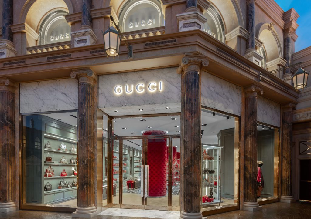 biggest gucci outlet in the world